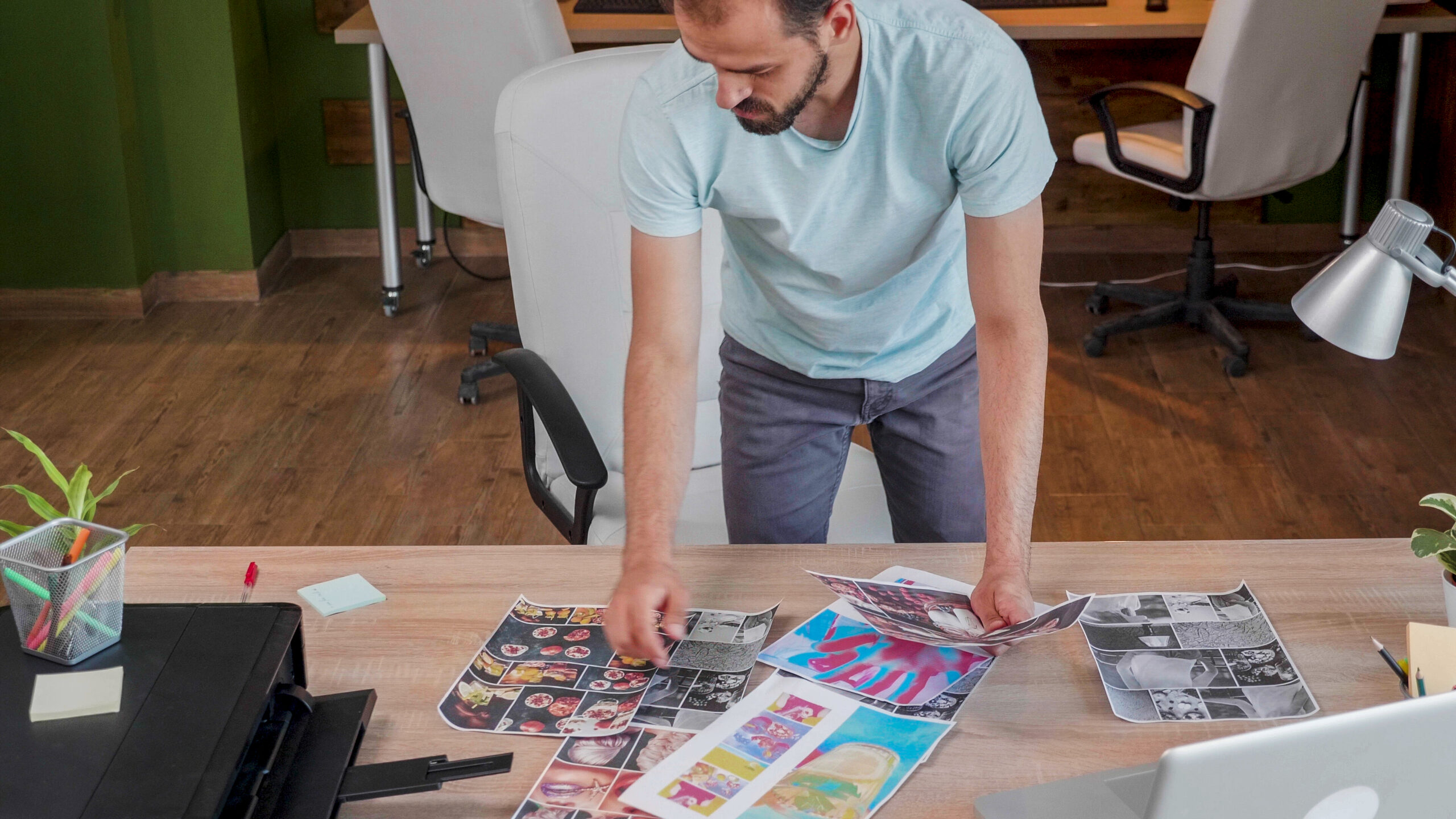 Cómo imprimir una revista de fiestas con acabado profesional
